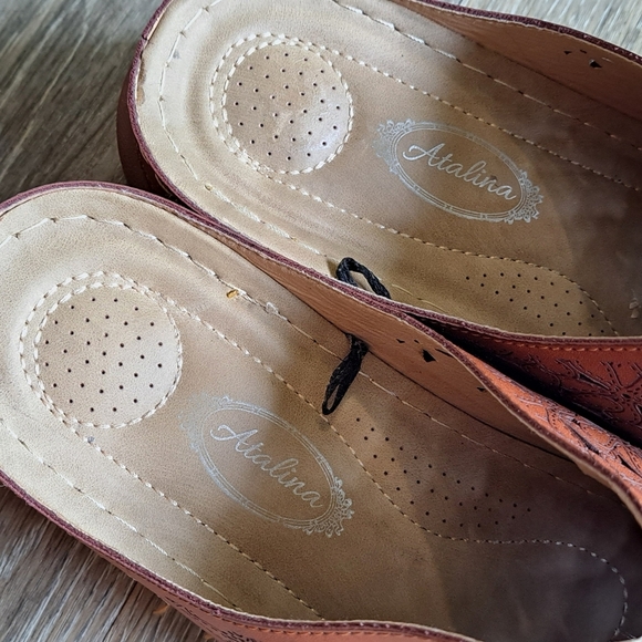 Atalina Brown Floral Laser Cut Mules Slip On shoes size 11W - Picture 7 of 8